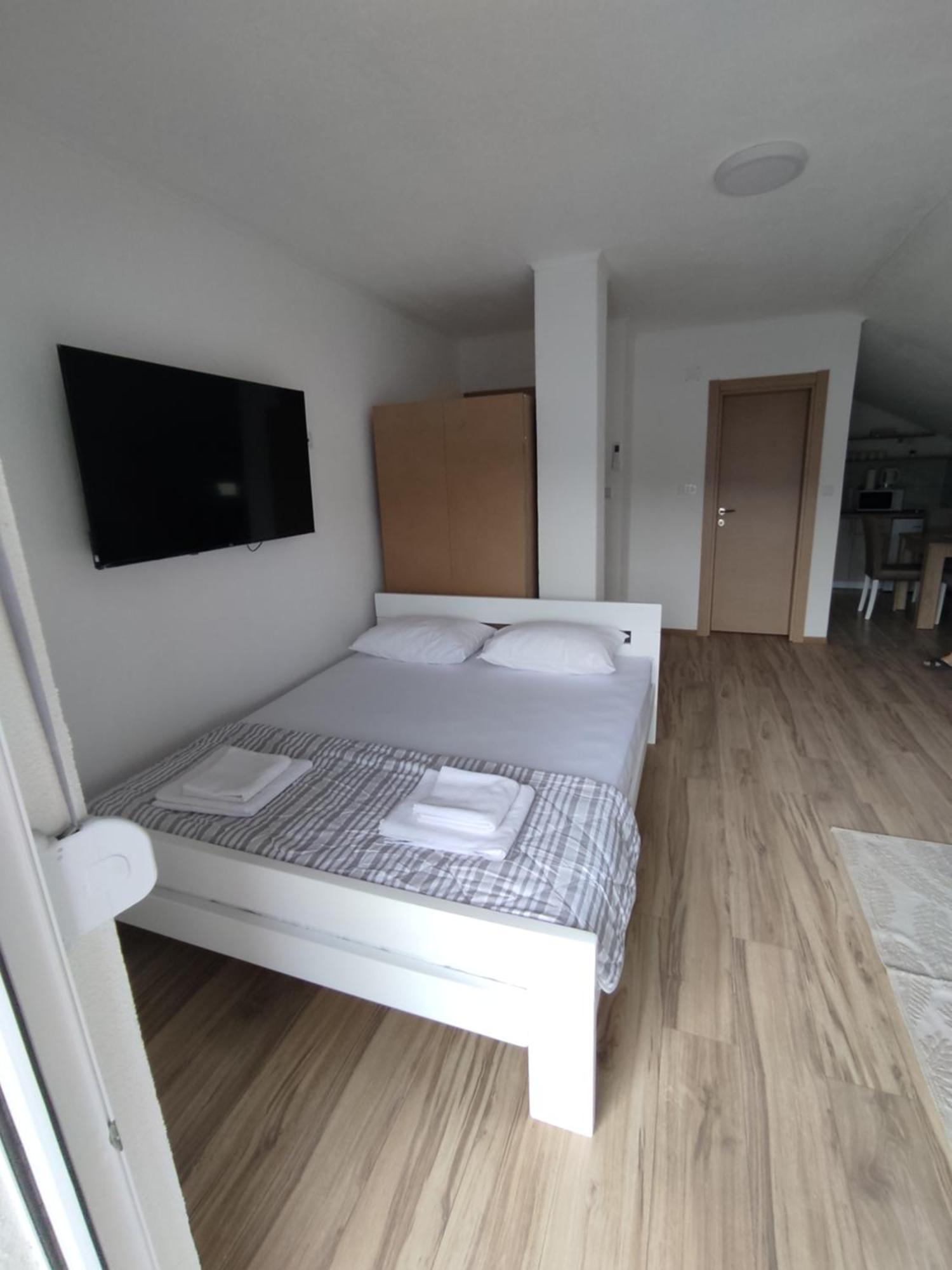 View Of The City - Studio Apartment Mostar Kültér fotó